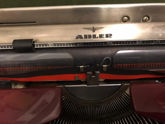 TİPPA T-A VERTRİEBS-GMBH ADLER MEKANİK DAKTİLO 1966 MODEL ALMAN MALI
